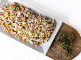 Sałatka z makaronu ryżowego